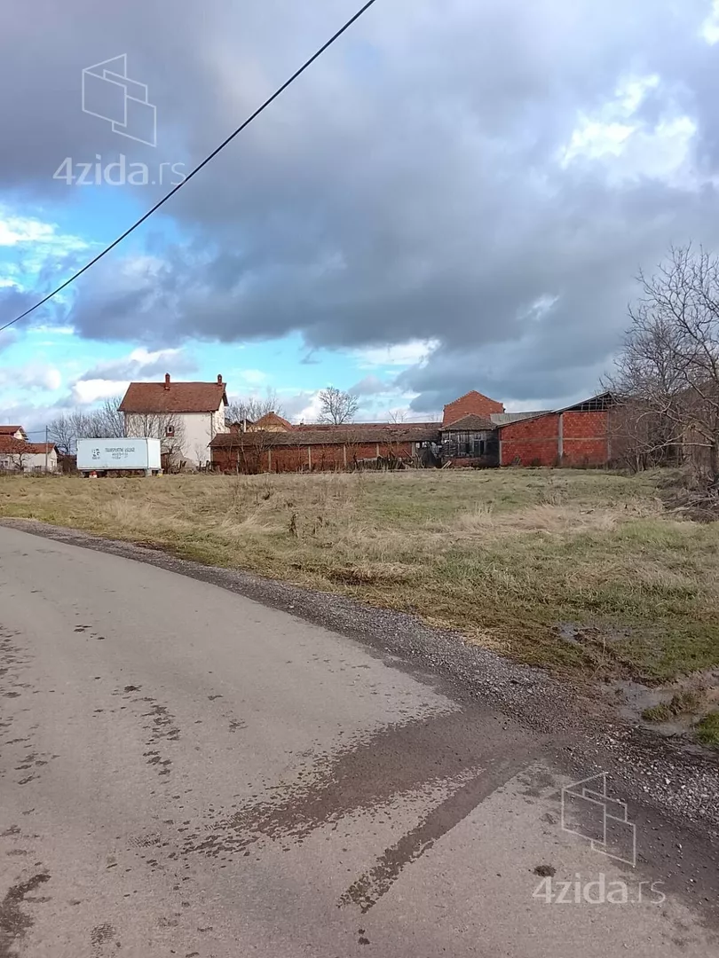 Građevinsko zemljište | 4zida