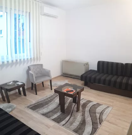 Vukov Spomenik | 4zida.rs