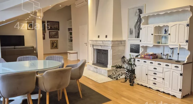 Četvoroiposoban stan | 4zida