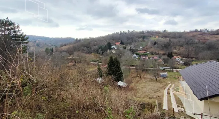 Plac | 4zida