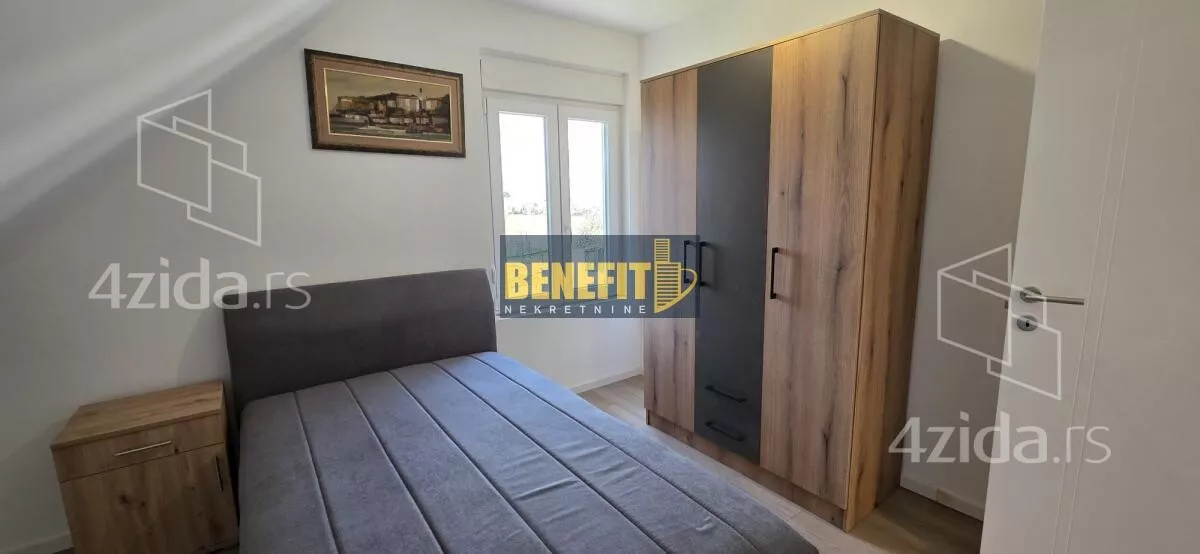 Četvoroiposoban stan | 4zida