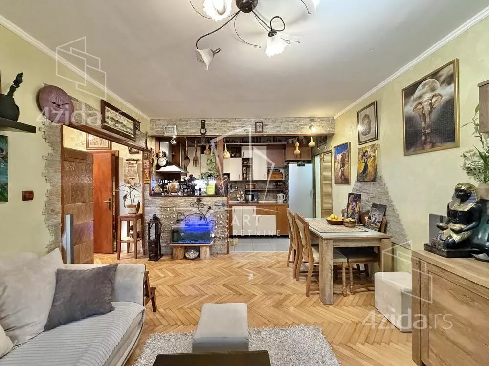 Troiposoban stan | 4zida