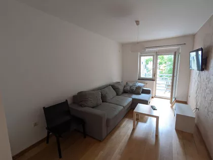 Trg Komenskog | 4zida.rs