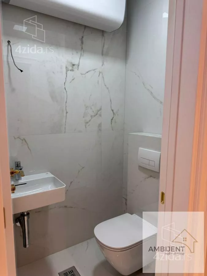 Petosoban stan | 4zida