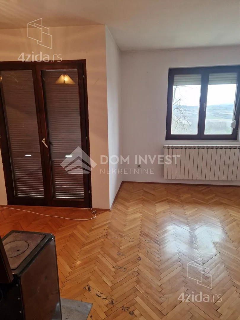 Četvoroiposoban stan | 4zida