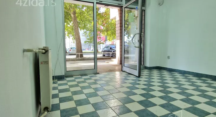 Poslovni prostor | 4zida