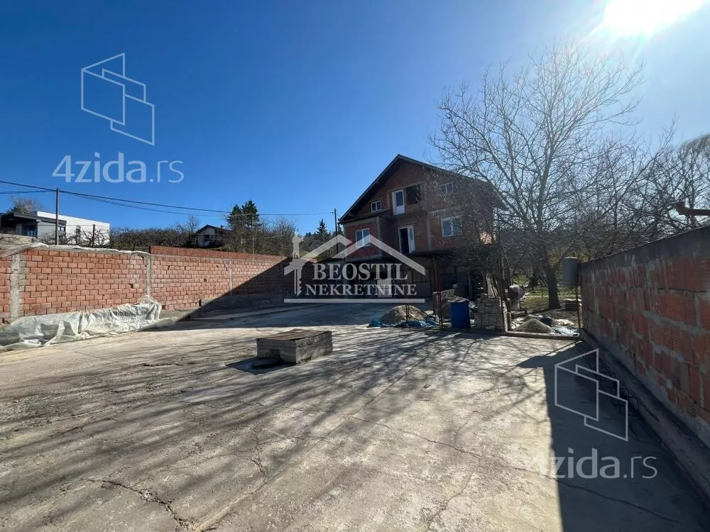 Građevinsko zemljište | 4zida