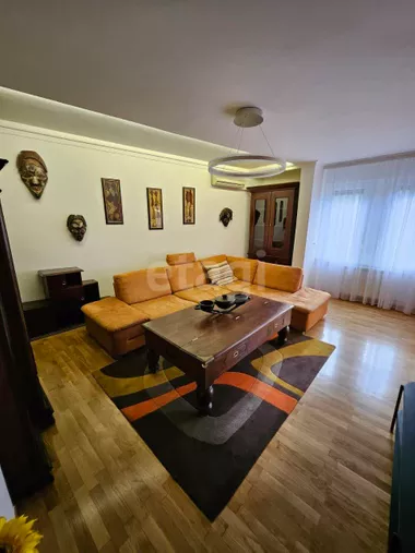 Pjarona De Mondezira
