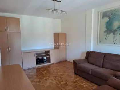 Dušana Vukasovića | 4zida.rs