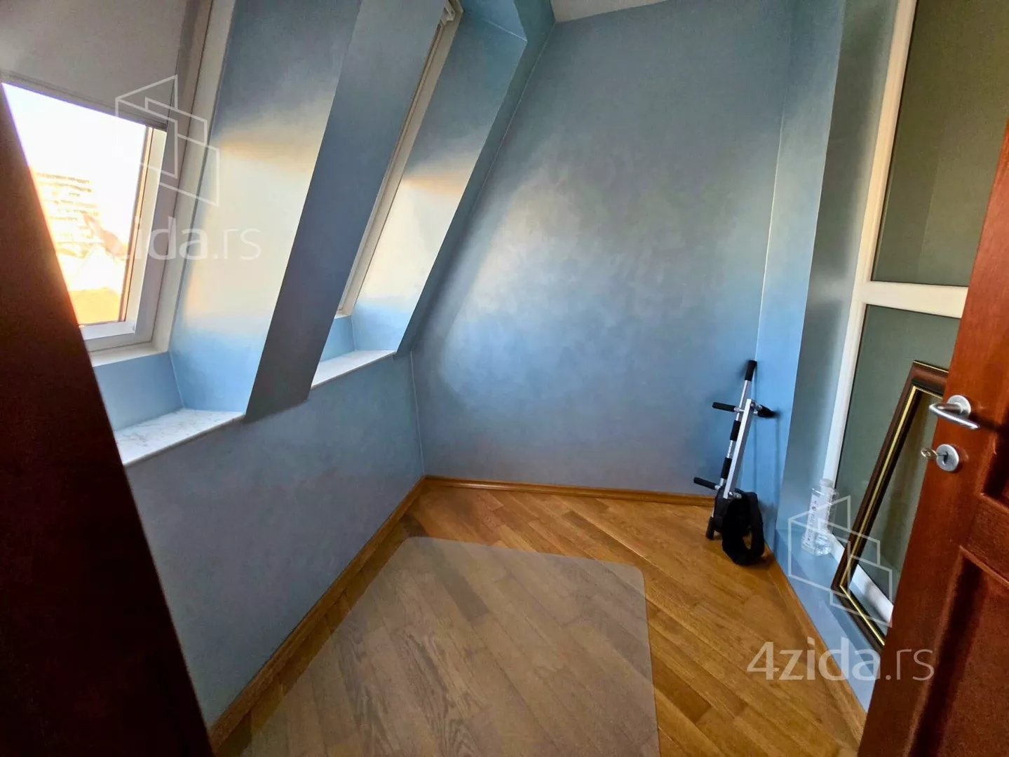 Petosoban stan | 4zida