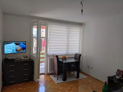 Siniše Stankovića | 4zida.rs