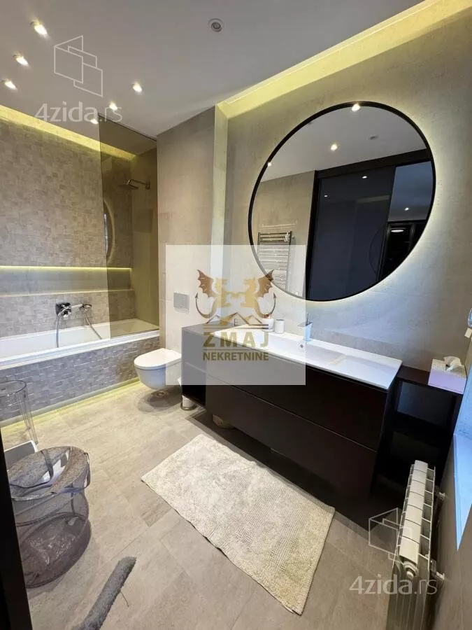 Sedmosoban stan | 4zida