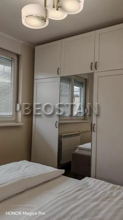 Zmaj Jovina | 4zida.rs