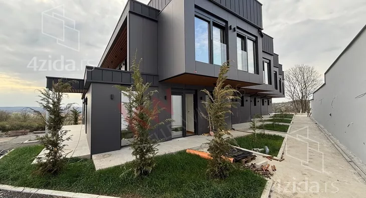 3-etažna kuća | 4zida