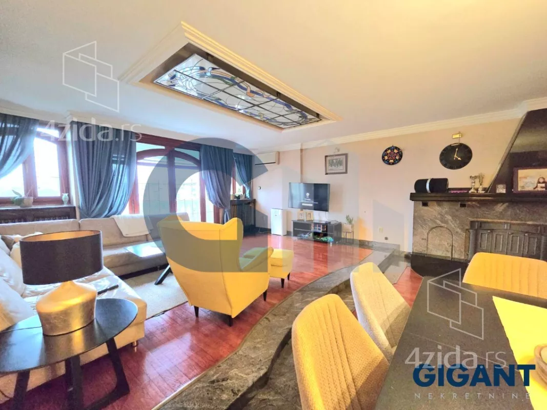 Petosoban stan | 4zida