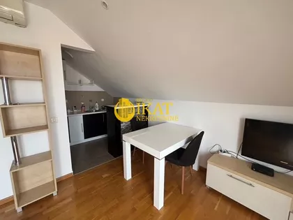 Milana Rakića | 4zida.rs