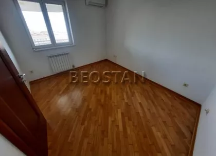 Nebojšina | 4zida.rs