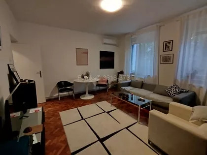 Skupština | 4zida.rs