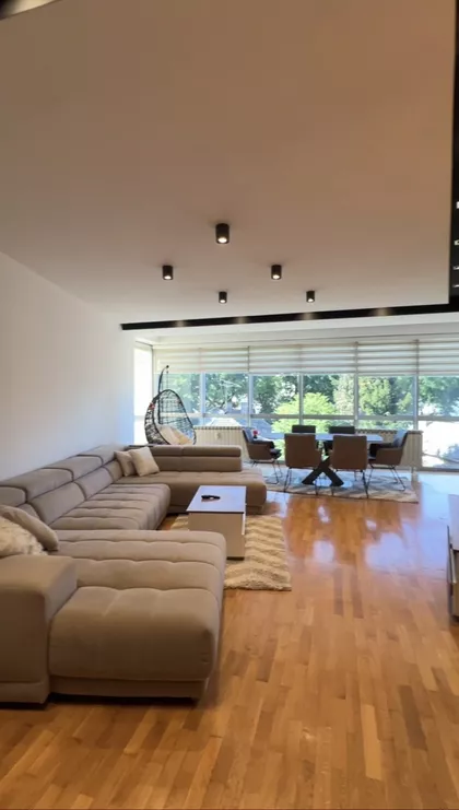 Centar 1 | 4zida.rs