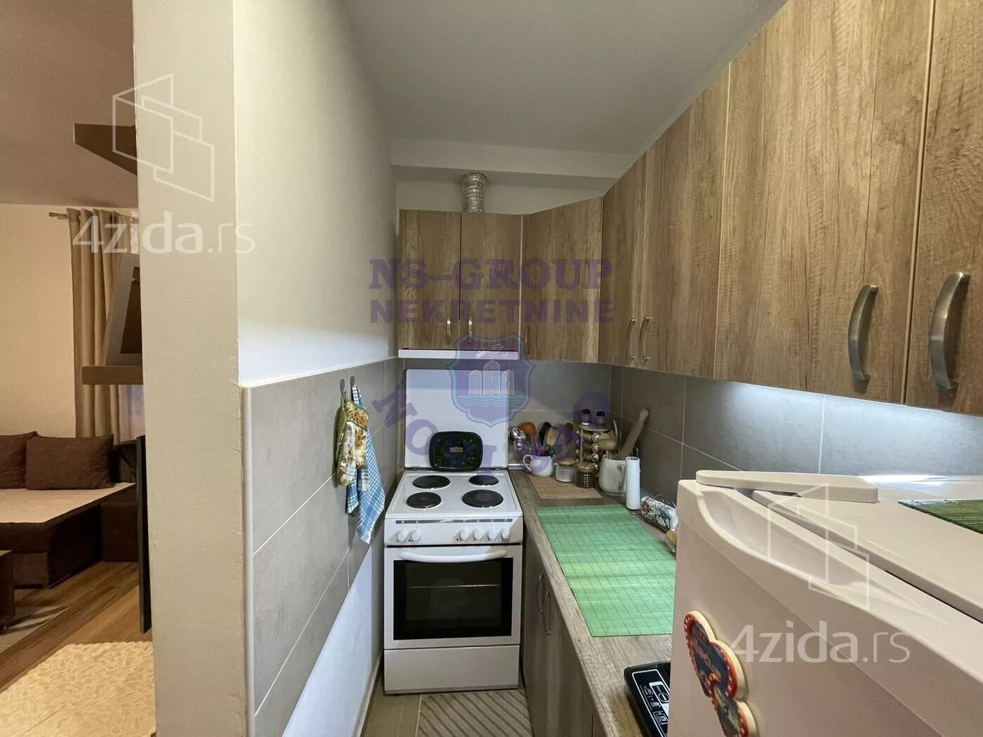 Troiposoban stan | 4zida