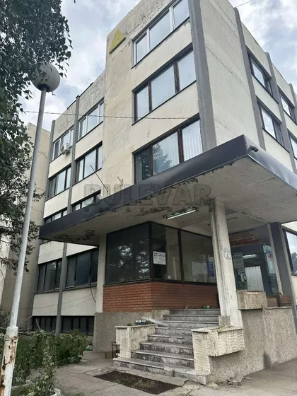 9. oktobra | 4zida.rs