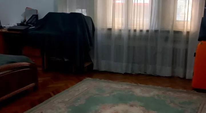 Poslovna zgrada | 4zida
