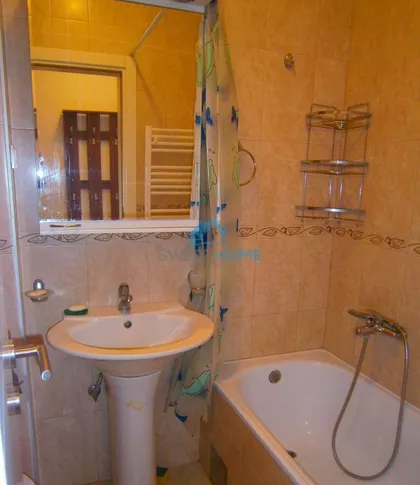 Jovana Belića | 4zida.rs