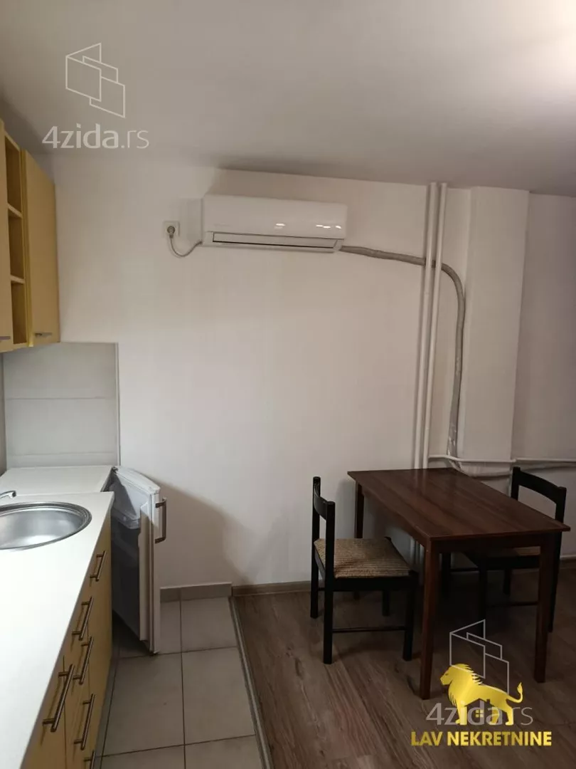 Garsonjera | 4zida