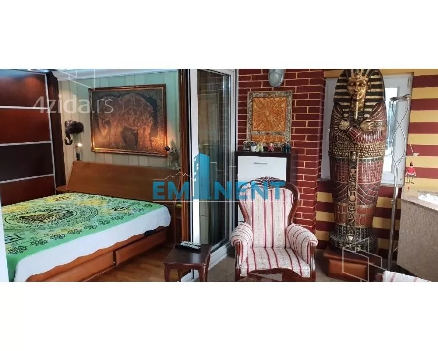 Petosoban stan | 4zida