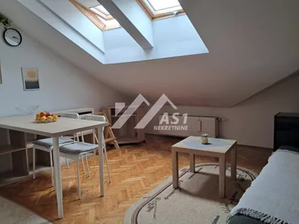 Hadži Ruvimova | 4zida.rs