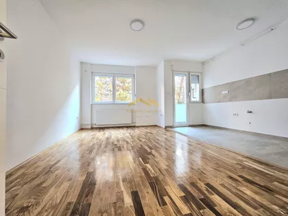 Adamovićevo Naselje | 4zida.rs