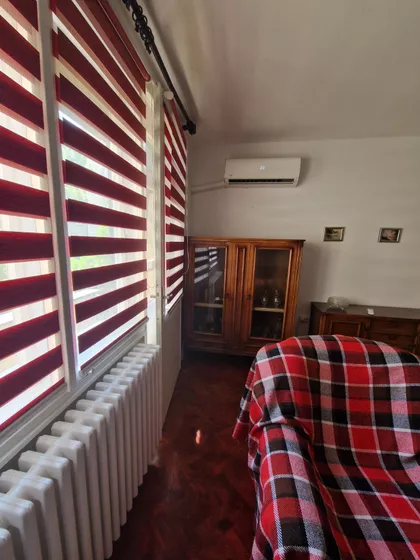 Braće Jovanovića 37 | 4zida.rs