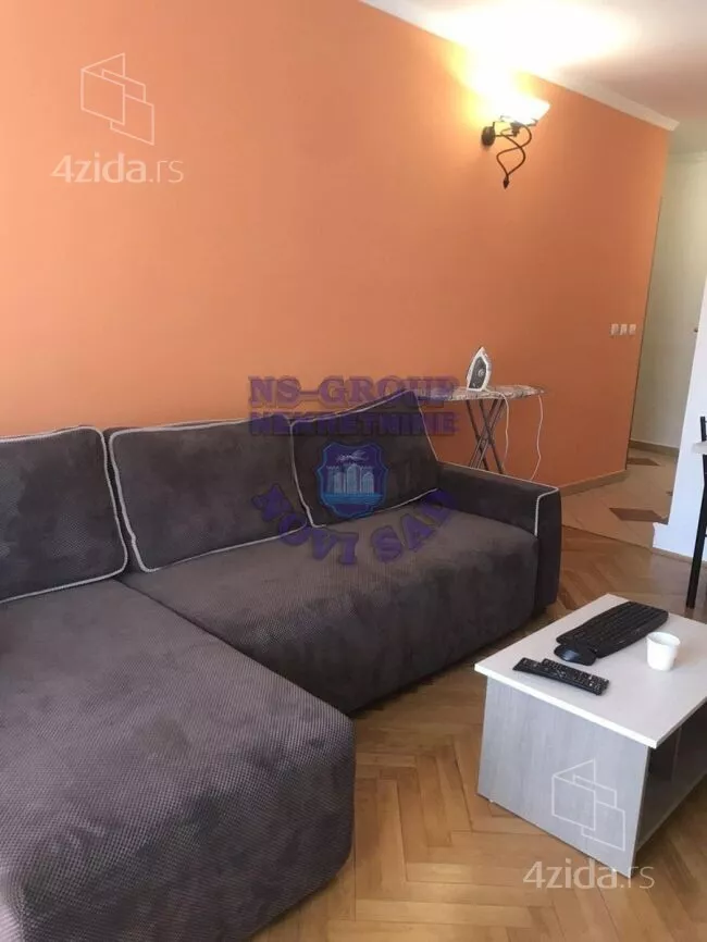 Šestosoban stan | 4zida