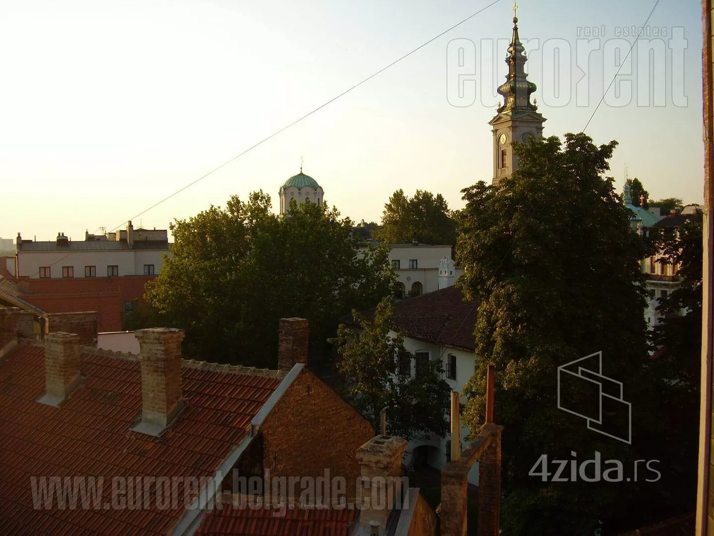 Četvoroiposoban stan | 4zida