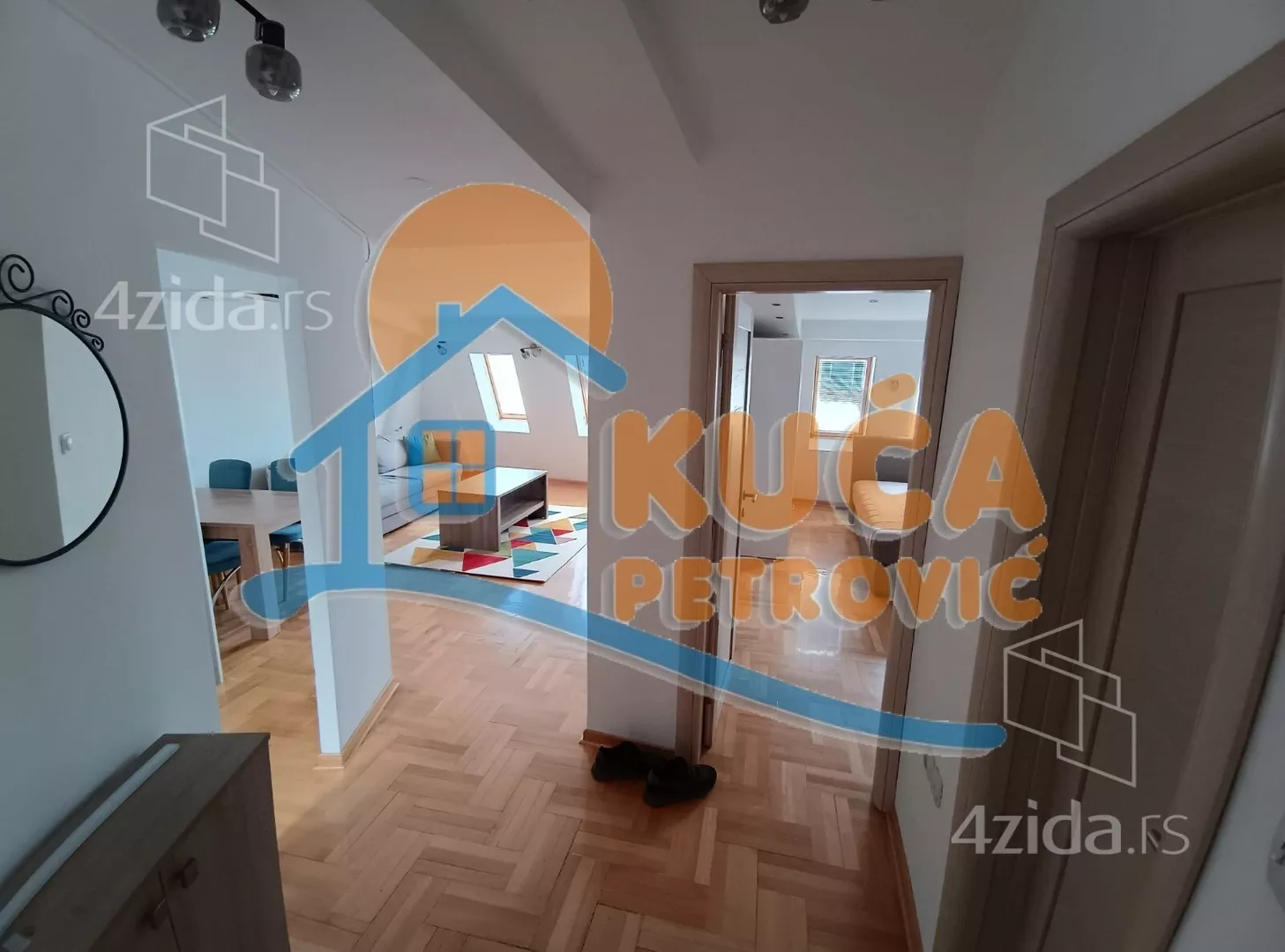 Jednoiposoban stan | 4zida