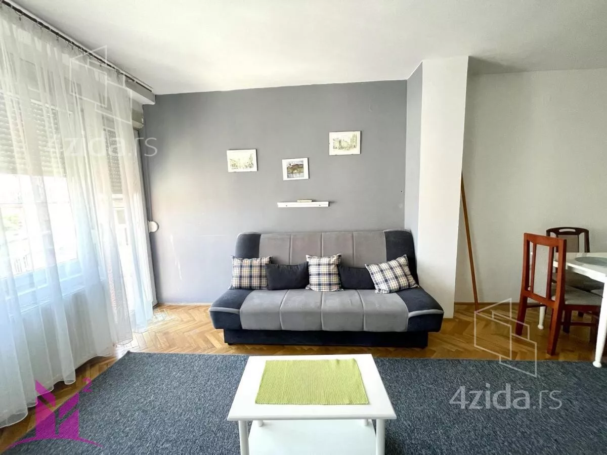 Garsonjera | 4zida