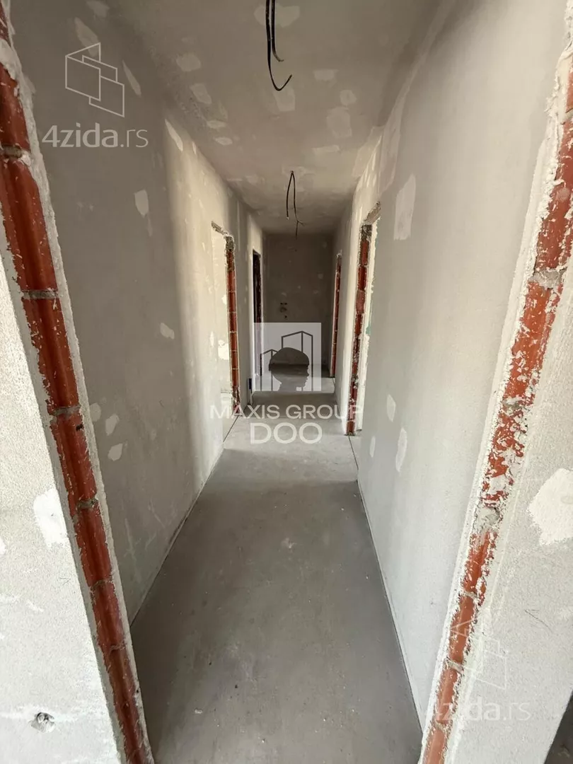 Petosoban stan | 4zida
