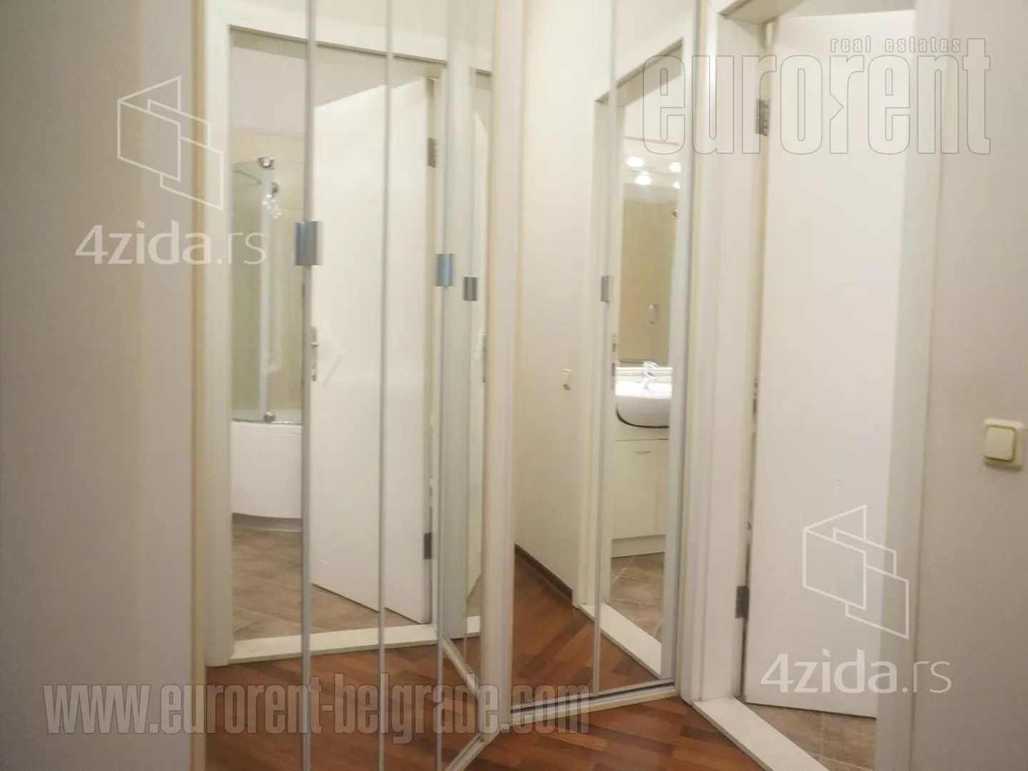 Četvoroiposoban stan | 4zida