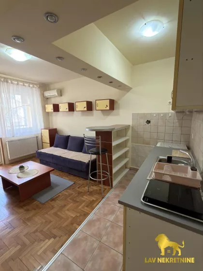 DANILA KIŠA | 4zida.rs