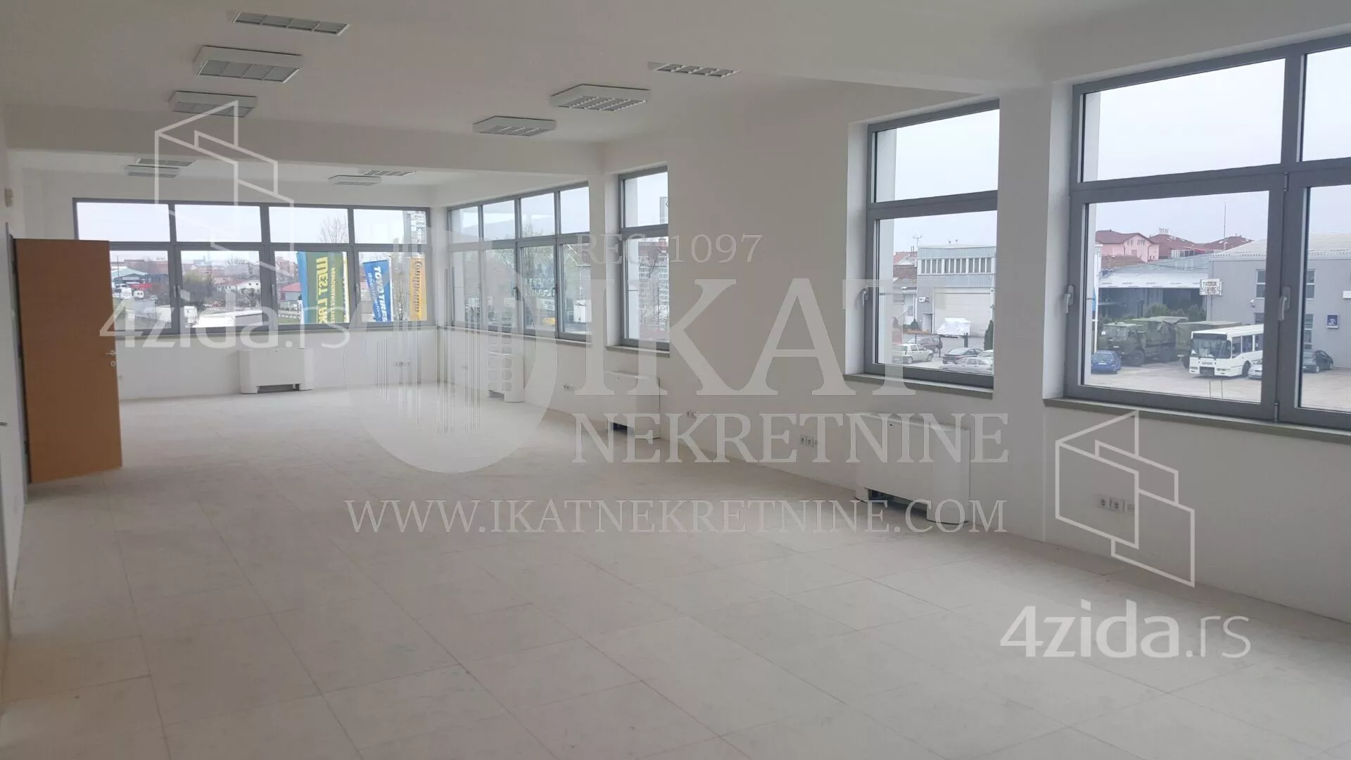 Poslovni prostor | 4zida