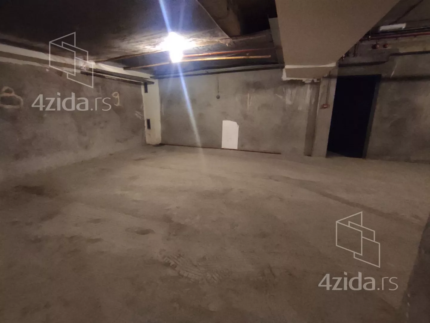Garaža | 4zida