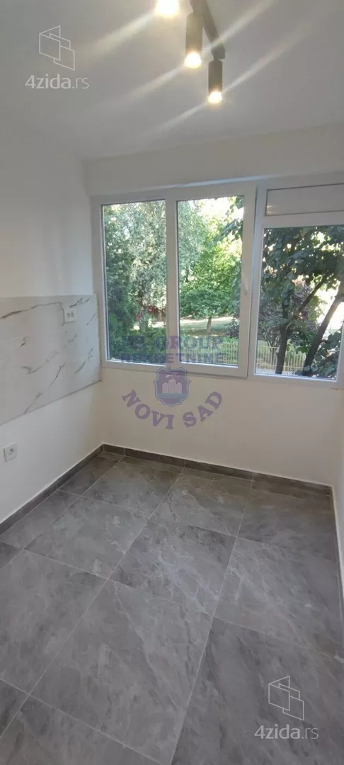 Četvoroiposoban stan | 4zida