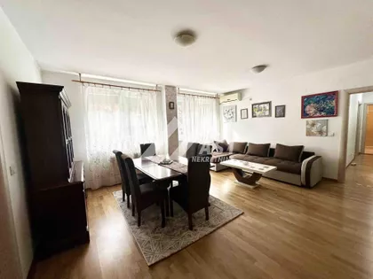 Laze Nančića | 4zida.rs