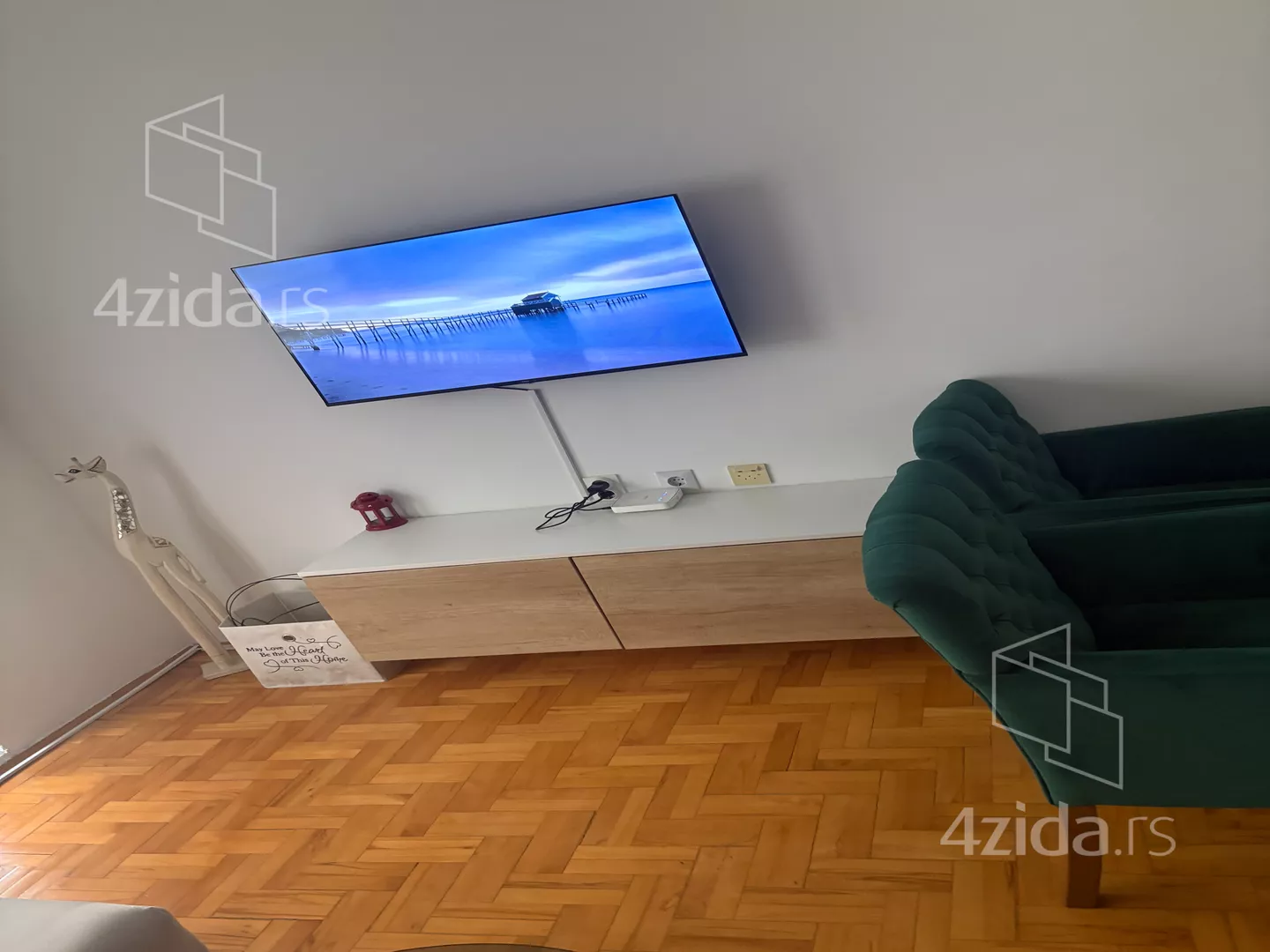 Jednoiposoban stan | 4zida