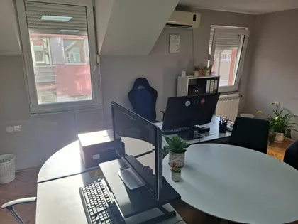 Patrijarha Pavla 9 | 4zida.rs