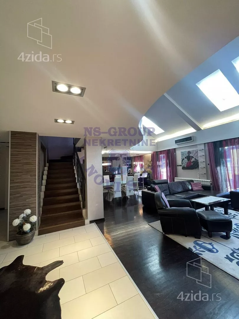 Sedmosoban stan | 4zida