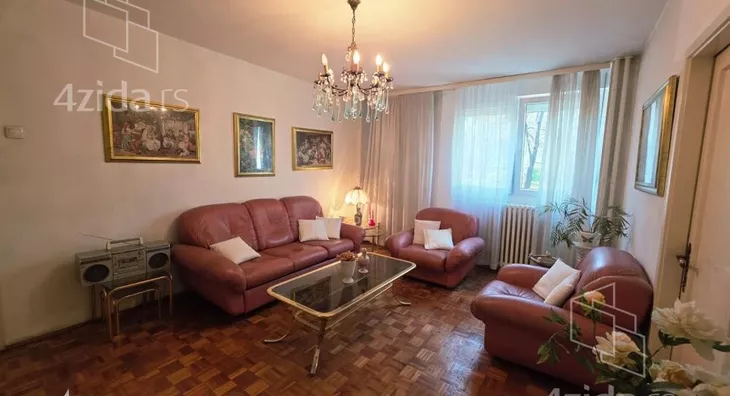 Četvorosoban stan | 4zida