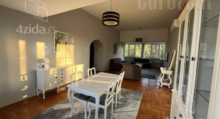 Šestosoban stan | 4zida