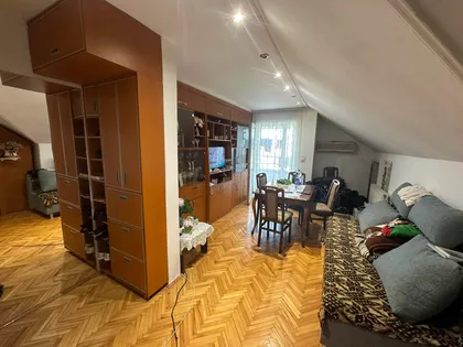 Trkalište | 4zida.rs