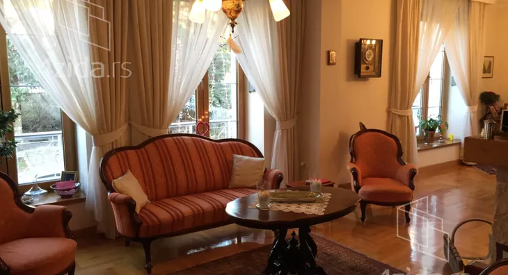 4-etažna kuća | 4zida